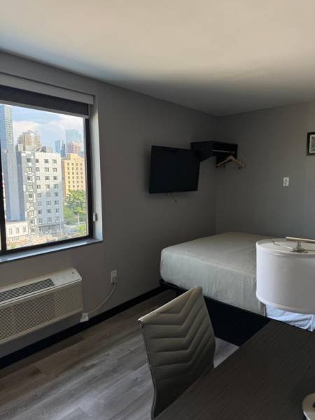 Hotel The Villa - Long Island City	Hotel3